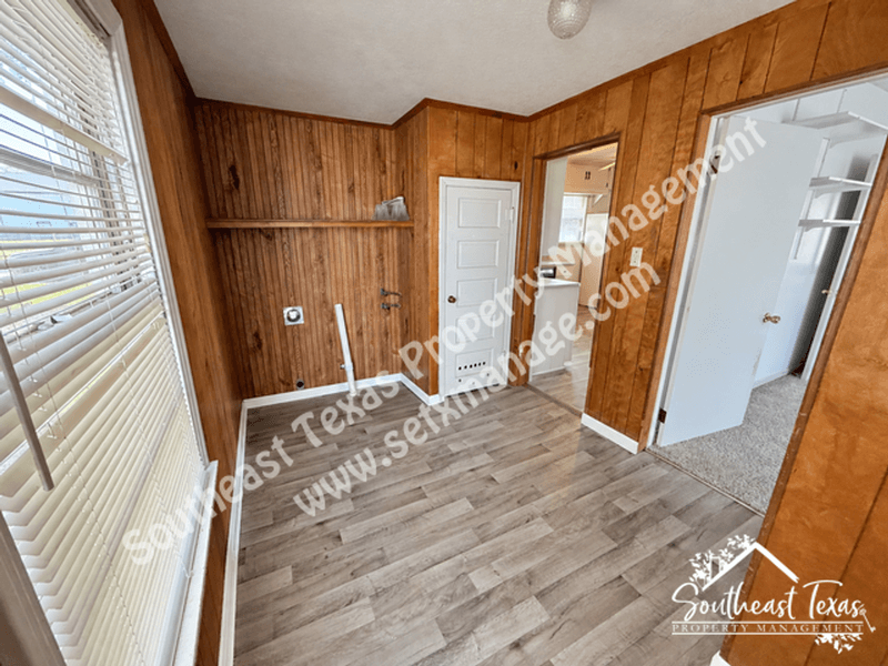 Groves House: 6129 Howe Street