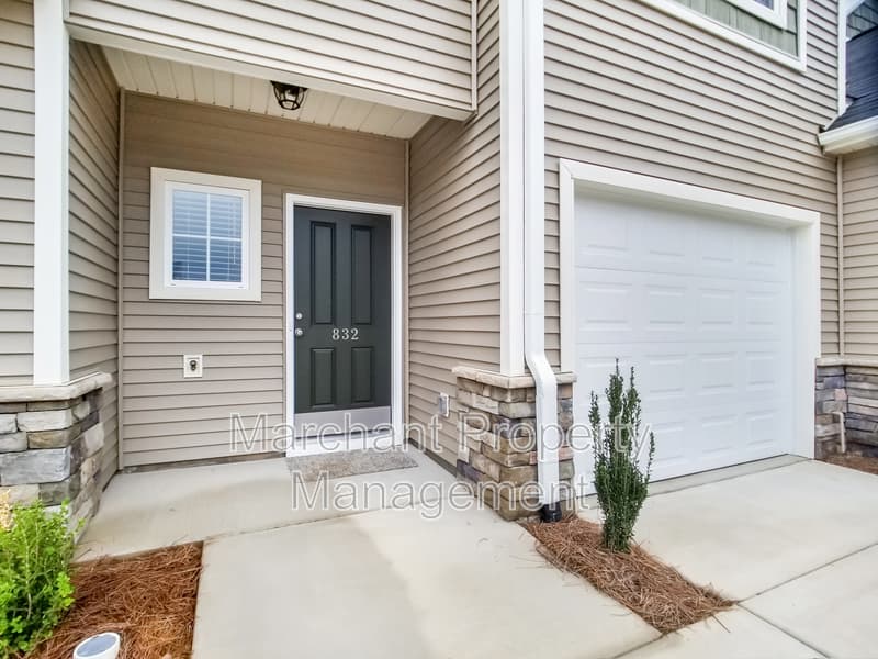 Simpsonville Townhome: 832 Stonebriar Street