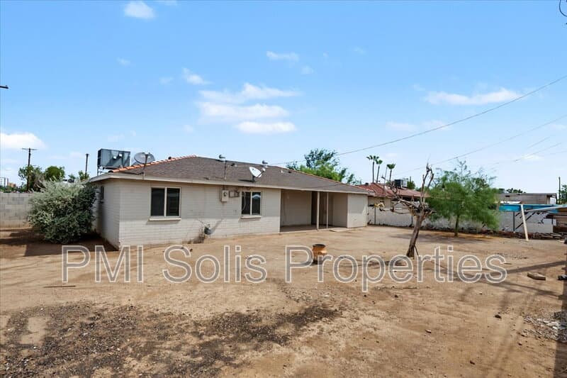Phoenix House: 4672 North 30th Drive