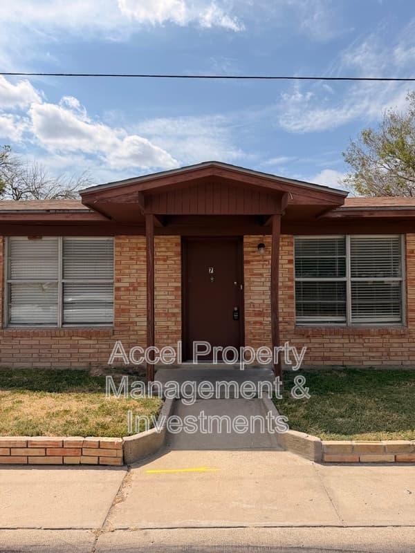 McAllen Condo: 2401 Gumwood Ave