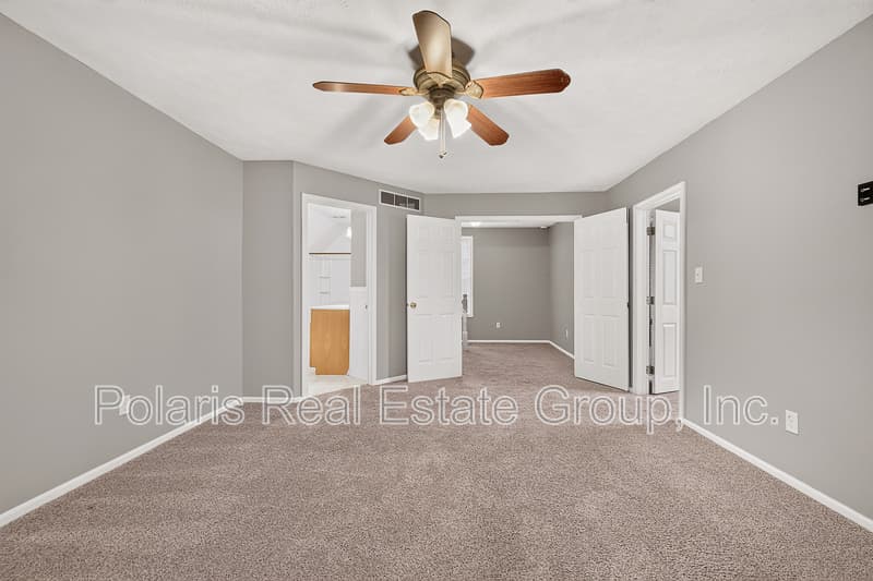 Greenwood House: 342 N Meridian St