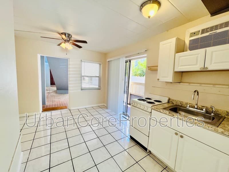 St. Petersburg Condo: 1023 Locust St NE