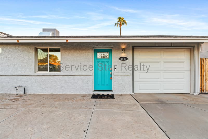Chandler House: 1113 W Oakland St