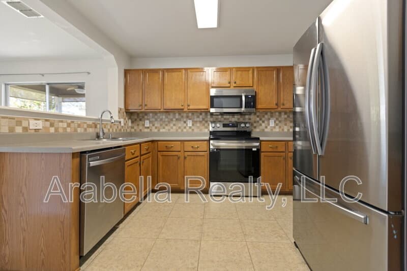 San Antonio House: 335 Cedron Chase