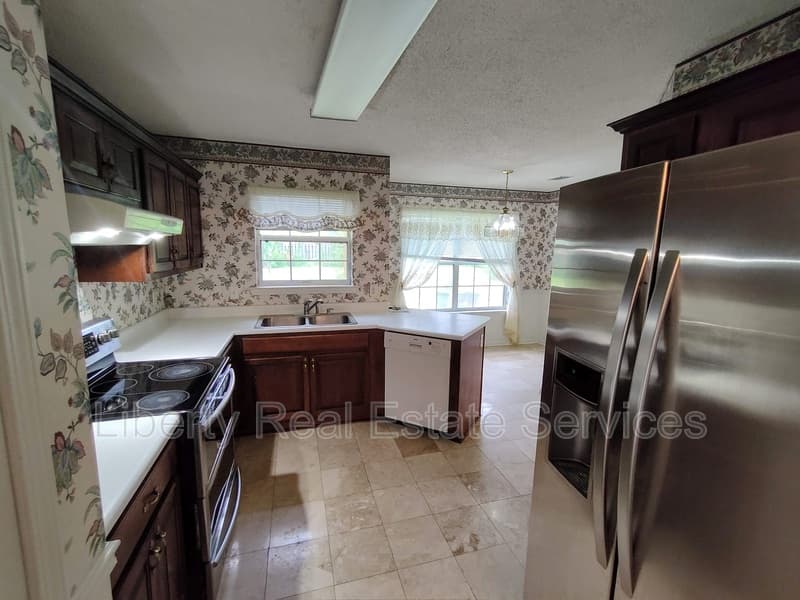 Hinesville House: 801 Hopeton Ct