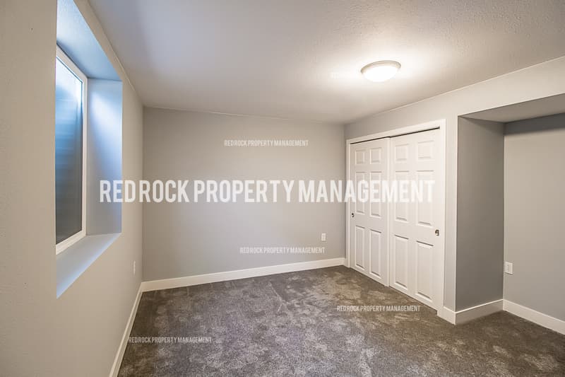 Spokane Valley House: 15313 East Broadway Avenue