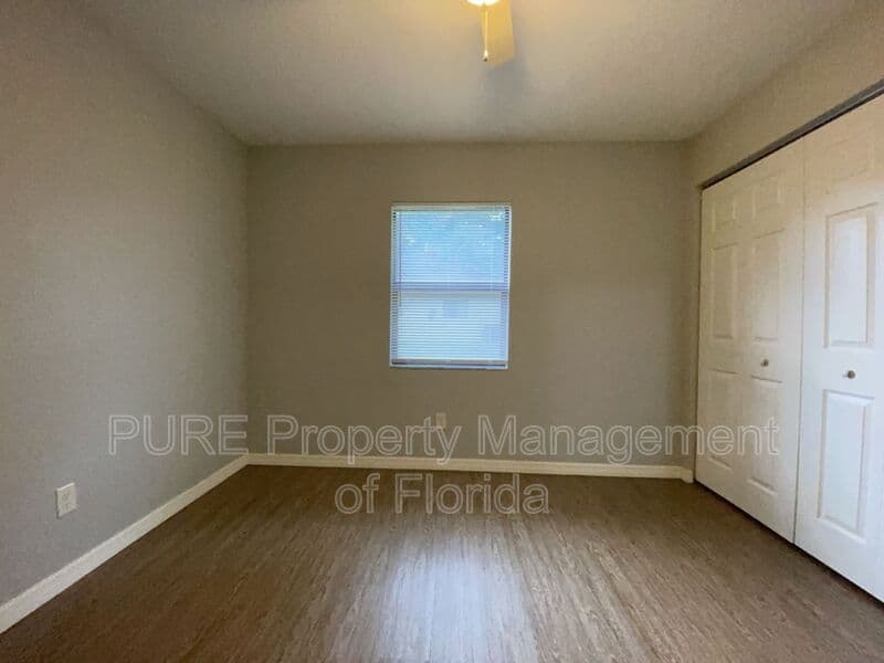 Ocala House: 3650 NE 41 Street