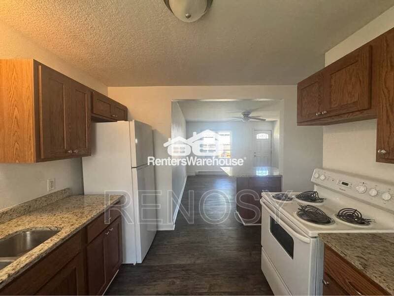 Newton House: 510 N 6th Ave E