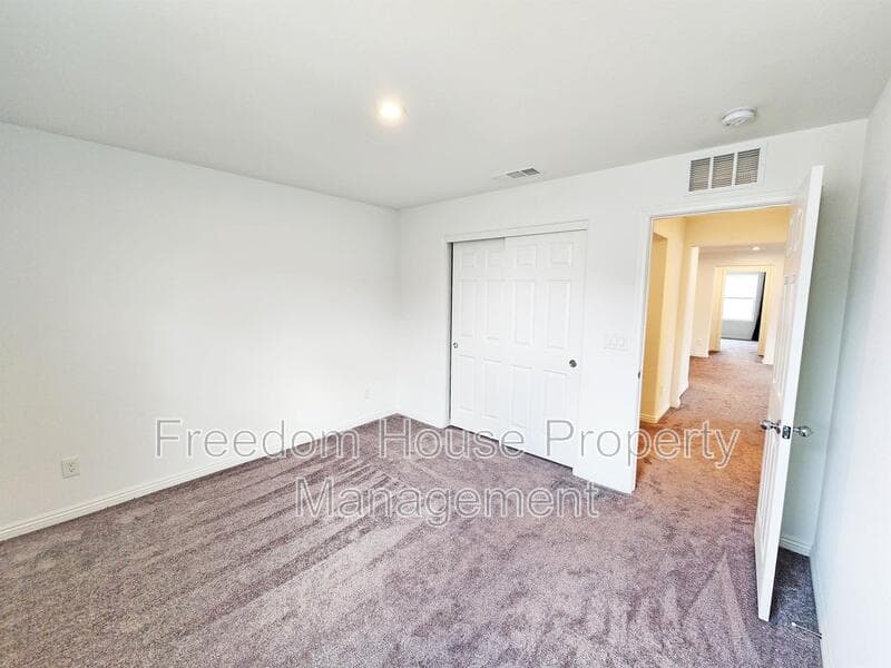 Pahrump House: 3821 East Weld Avenue