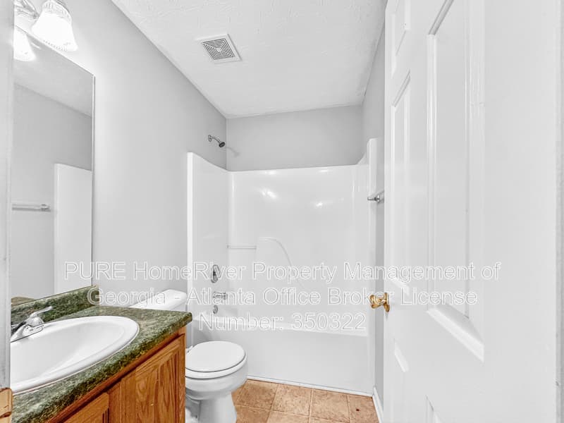 Jackson House: 112 Tyler Way