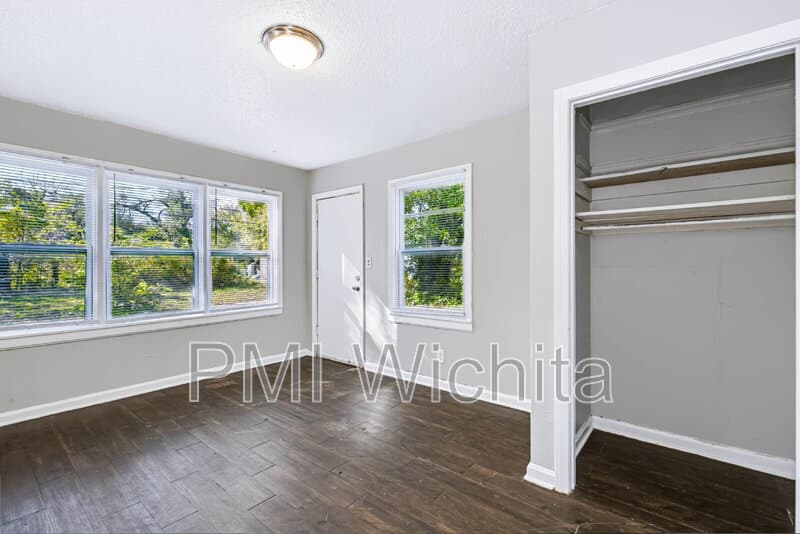 Wichita Condo: 2513 East 9th Street North