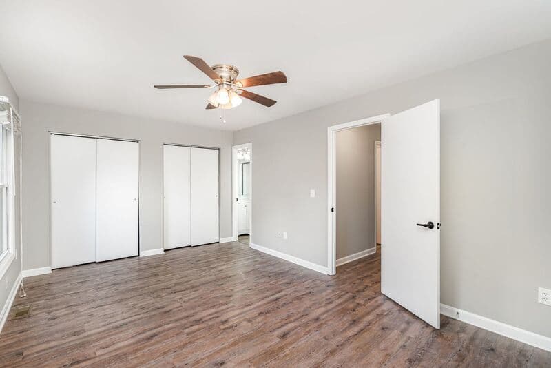 Fredericksburg House: 10701 Houck Dr