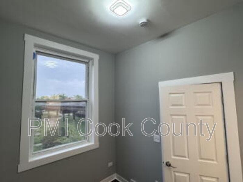 Chicago Condo: 1950 S Trumbull Avenue