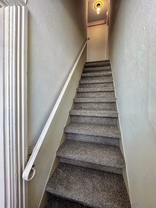 Columbia House: 513 Locust Street