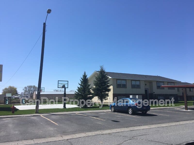 Blackfoot Condo: 271 Carol Dr.
