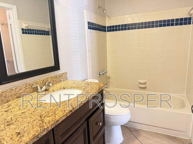 Orlando Condo: 4022 Versailles Dr