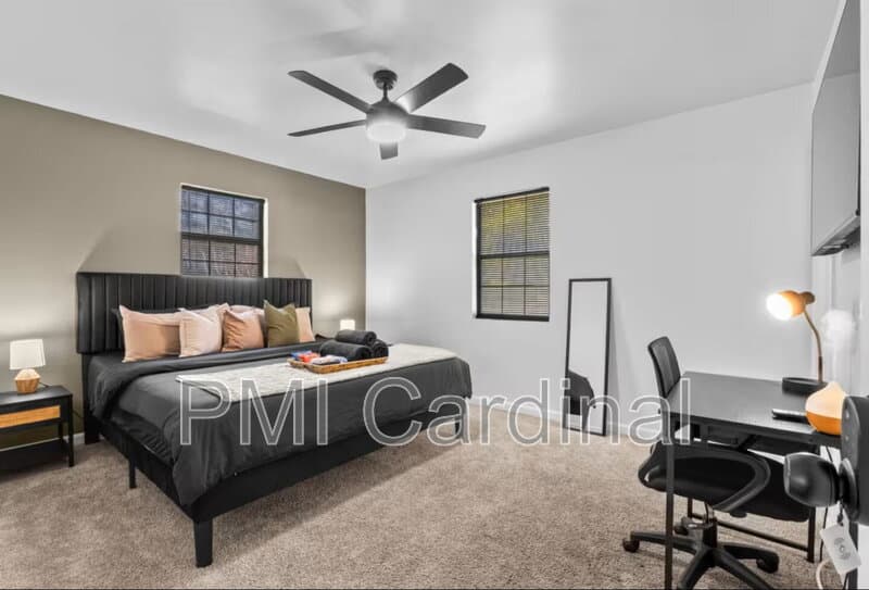 Charlotte House: 2117 Wilson Ave