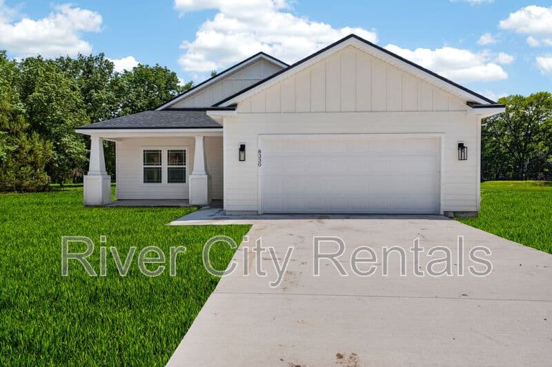 Sanderson House: 9281 Dolphin St