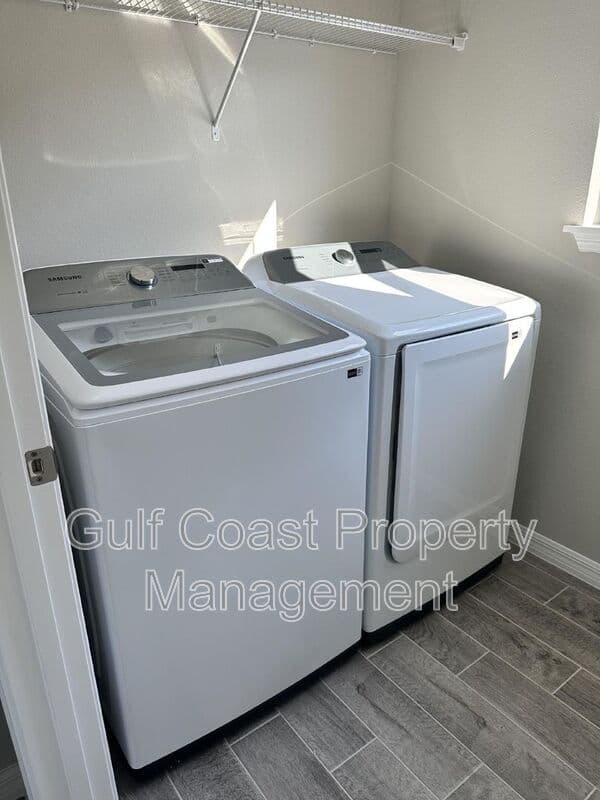 Nokomis House: 15344 Isla Palma Ln