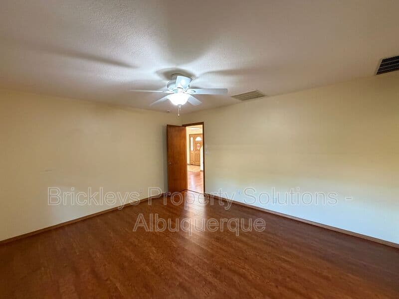 Albuquerque House: 9600 Allande Rd NE