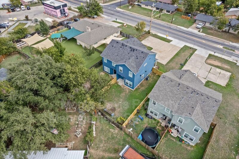 Austin Condo: 1802 Springdale Rd