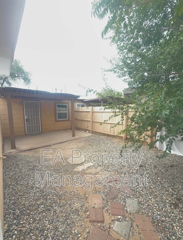 Albuquerque Condo: 529 Alvarado Dr SE