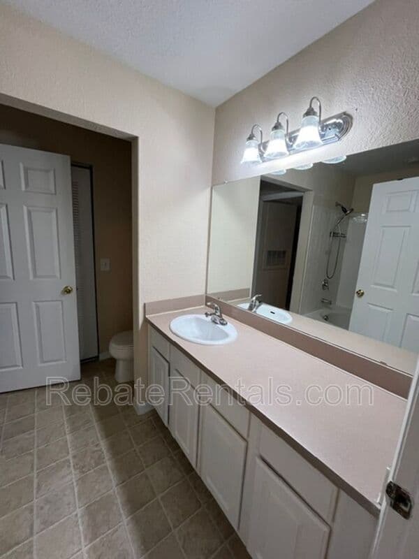 Jacksonville Condo: 13700 Richmond Park Drive N.