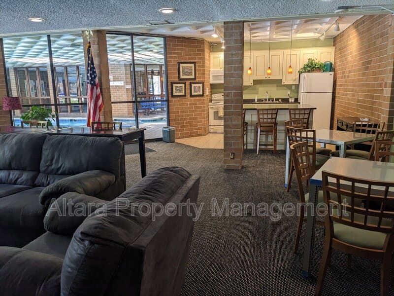 Denver Condo: 2880 S Locust St