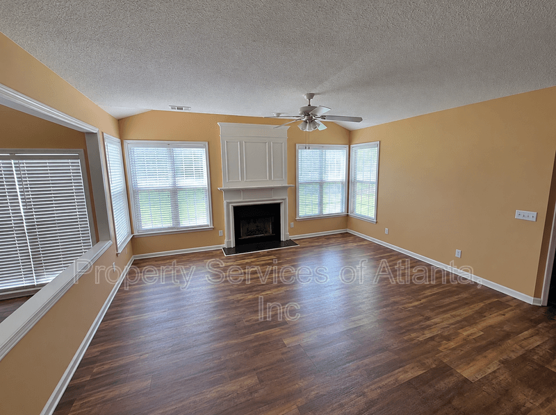 Acworth House: 4393 Sugar Maple Dr NW