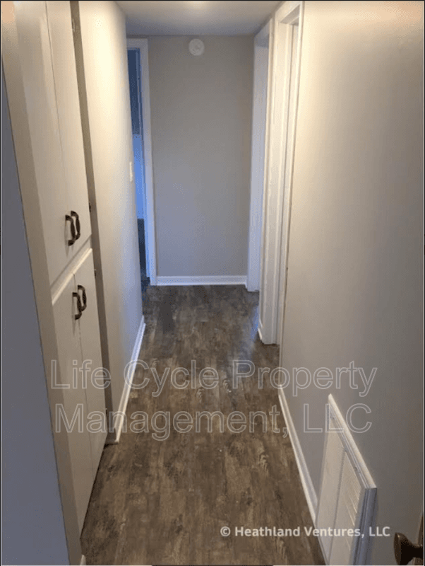 Grand Rapids House: 331 Pickett Street Southwest
