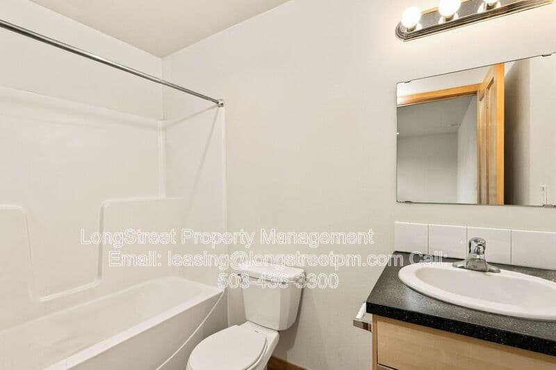 Corvallis Townhome: 132 SW Avery Ave