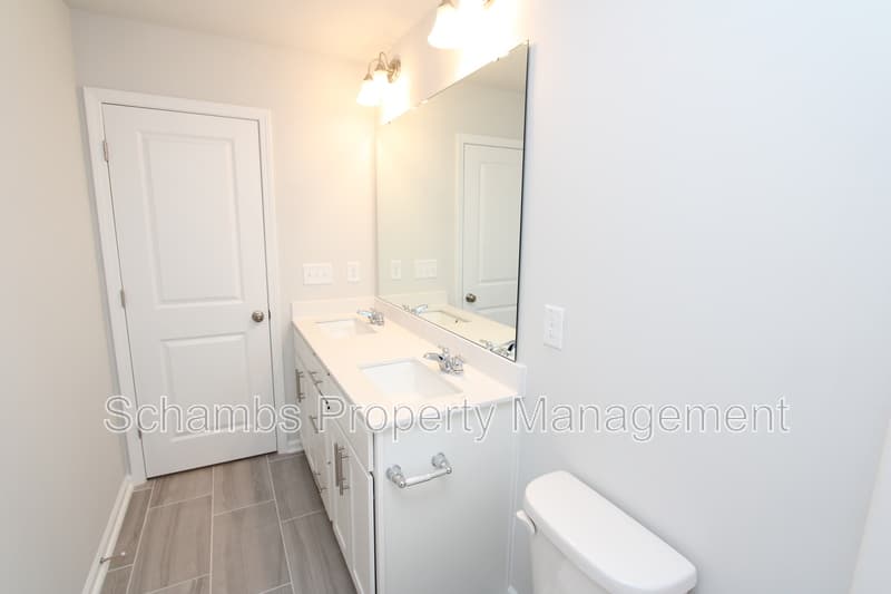 Apex Townhome: 510 Light Oak Way