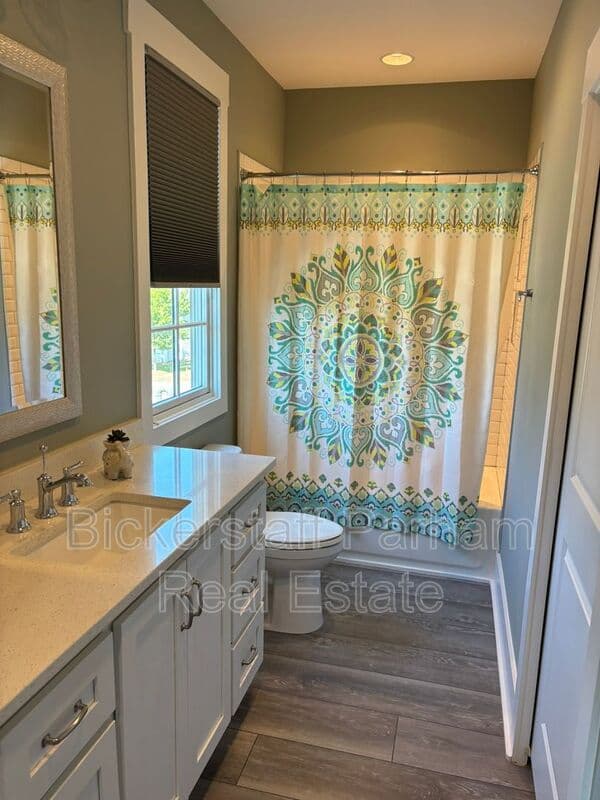 Columbus House: 8115 Dreamboat Drive