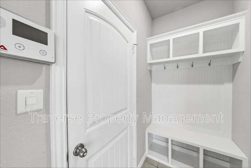 Fort Worth House: 1652 Victoria Drive