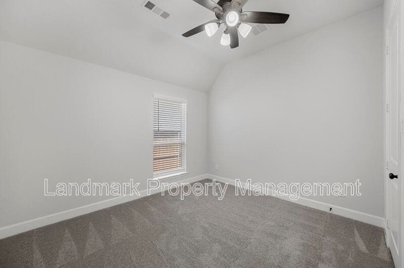 Mansfield House: 1822 Buckeye Lane