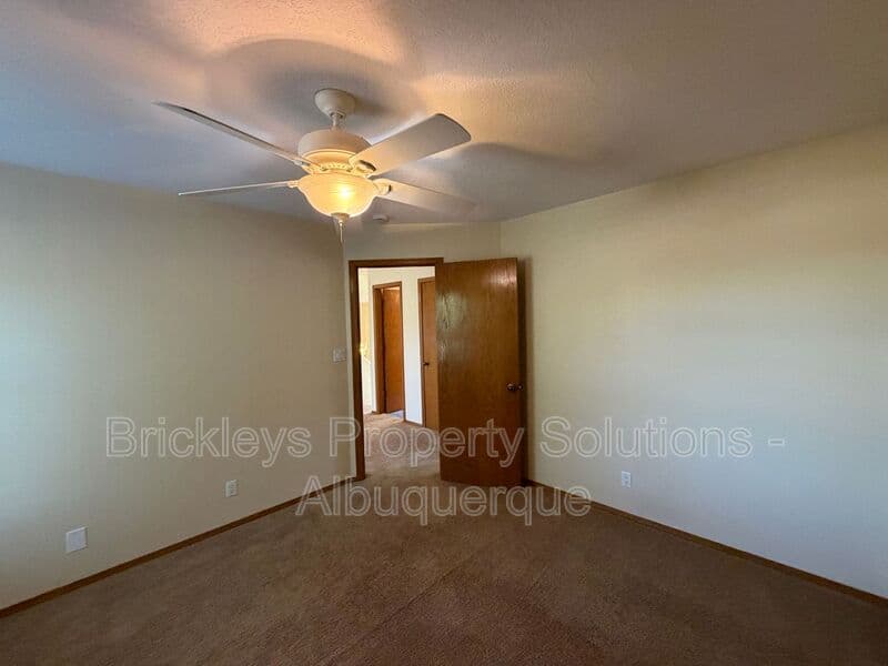 Albuquerque House: 9600 Allande Rd NE