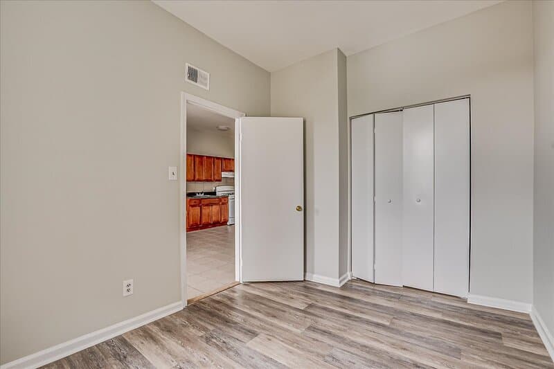 Perth Amboy Condo: 424 Division Street - 3