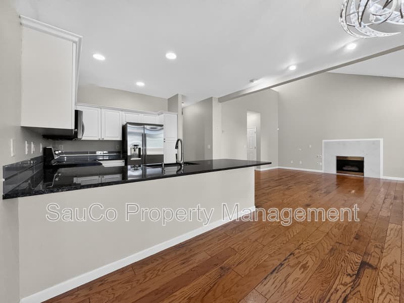 Hillsboro House: 255 Northeast 74th Avenue