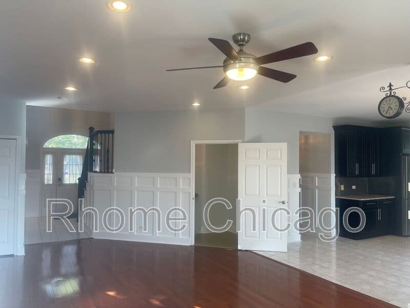 Carol Stream House: 1034 Idaho St.