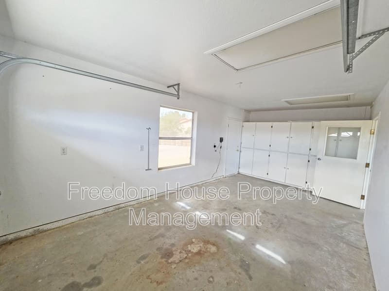 Pahrump House: 2060 River Plate Drive