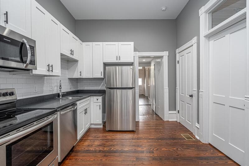 Savannah Condo: 509 West 38th Street - A