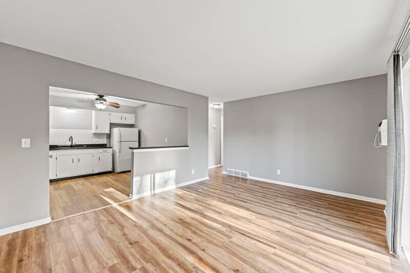 Rockford Condo: 3111 Jacqueline Drive - 2