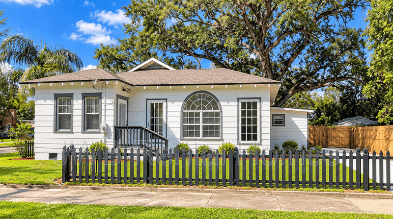 Jacksonville House: 2963 Remington St
