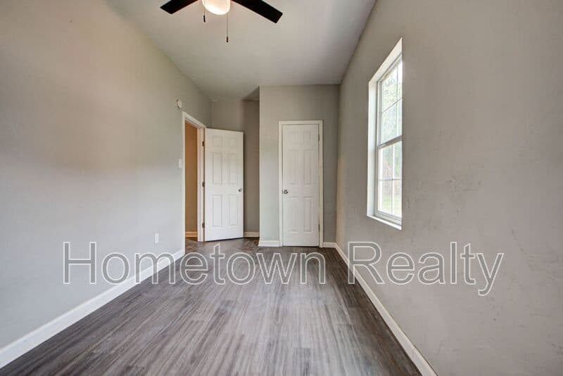 Oklahoma City House: 1801 E Madison Street