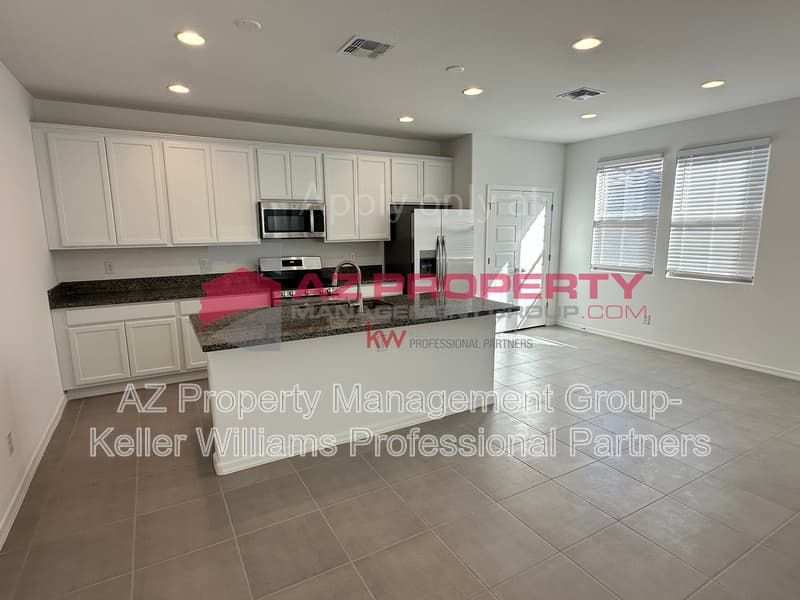 Surprise House: 14139 W Buckskin Trl