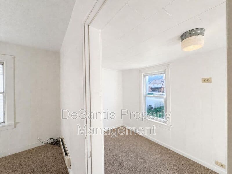 New Kensington House: 1613 Fourth Avenue