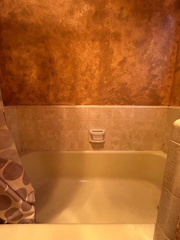 La Mesa House: 4040 Yale Ave