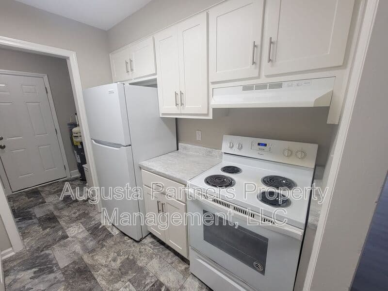 Aiken Condo: 1546 Hamilton Dr