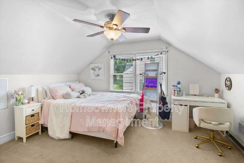 Fayetteville House: 816 Winston Avenue