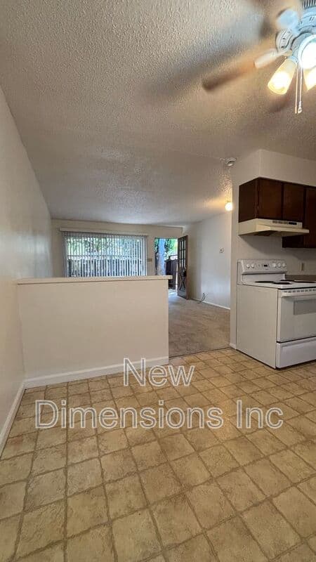 Reno House: 73 Vine Street